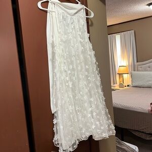 Women’s Entro White Floral Dress